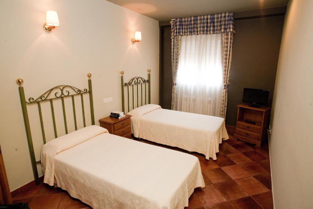 Hotel El Balcon Avilés Chambre photo